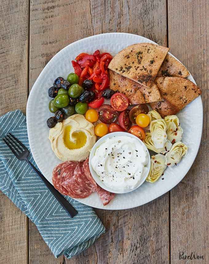 easy dinner recipes: 15-minute mezze plate with pita bread