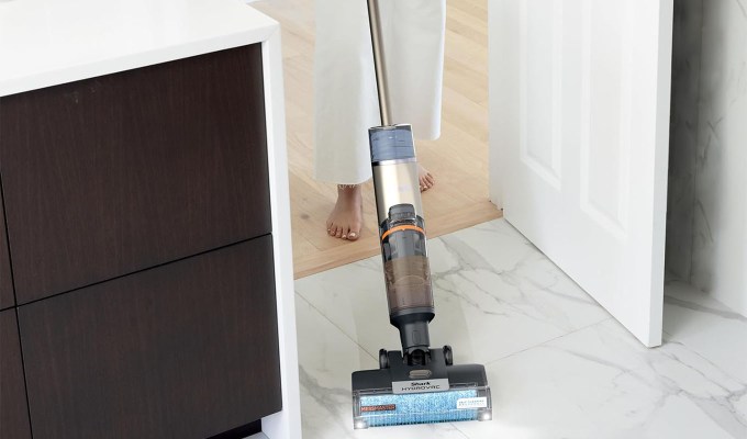 The Shark HydroVac MessMaster Wet Dry Vacuum Cleaner.