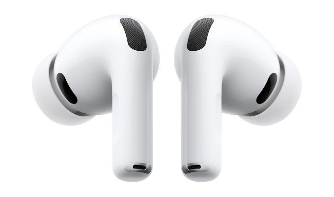 The Apple AirPods Pro 3.