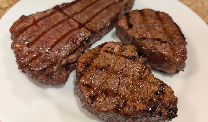 best steak delivery services: cooked chicago steak steaks