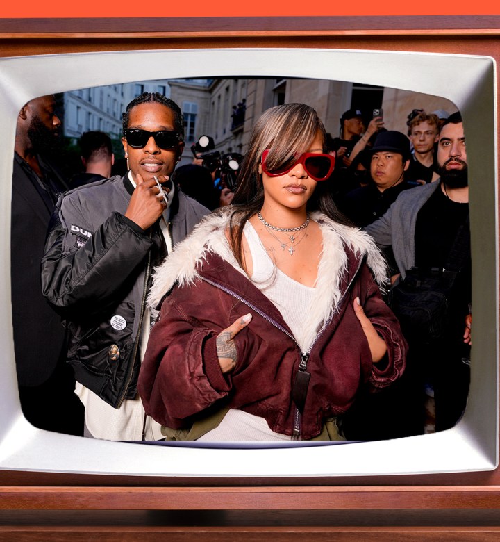 black cat golden retriver uni