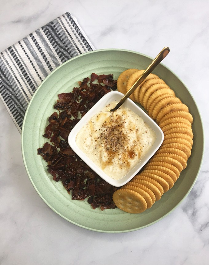 easy snacks to make at home: ritz with whipped honey ricotta