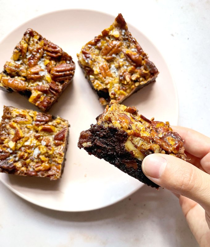 high-protein desserts: pecan pie brownies