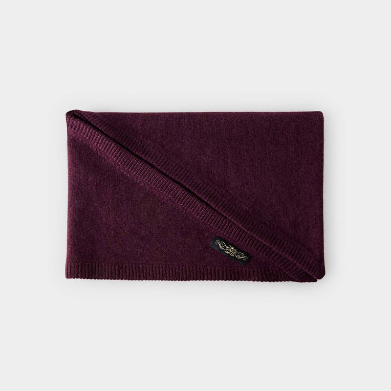 knitted triangle scarf nyc trend aritzia cashmere