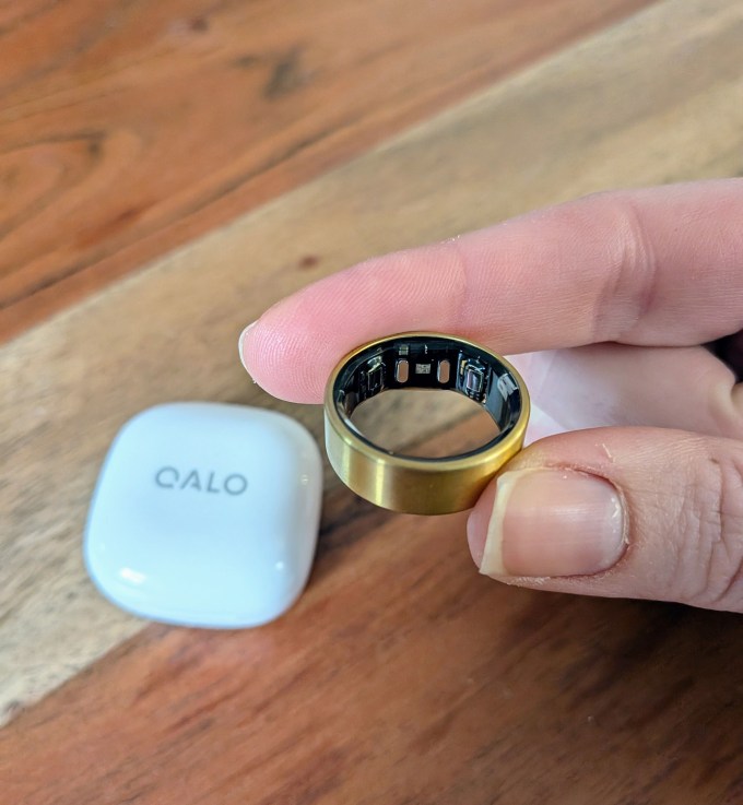 qalo ring sensor up close
