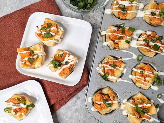 buffalo chicken brie bites